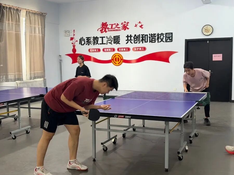 数智工程学院“‘乒’出风采,‘搏’出未来”第六届乒乓球院系友谊赛圆满落幕